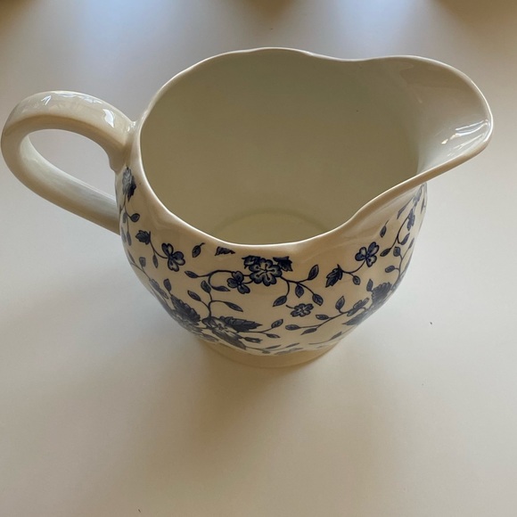 VINTAGE FLORAL PITCHER - Picture 8 of 13